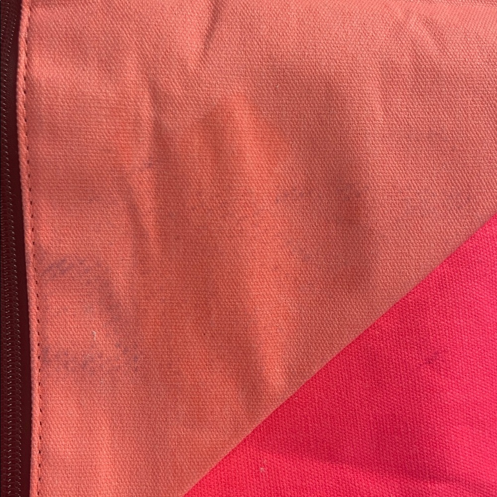 NWT Victoria's Secret Coral and Pink Foldable Bag - Picture 6 of 8